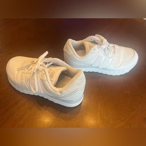 New Balance 311, white/gum bottom